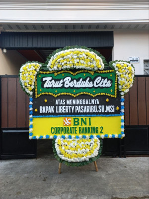 Papan Bunga Duka di Nibung Hangus